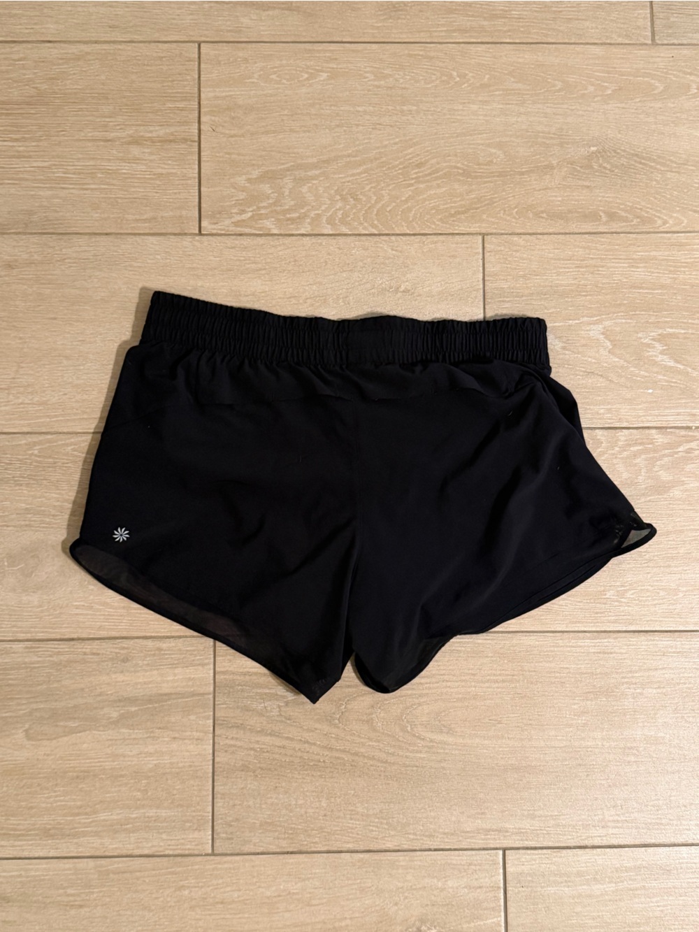 Athleta Mesh Racer Run short-Medium black - Picture 3 of 4